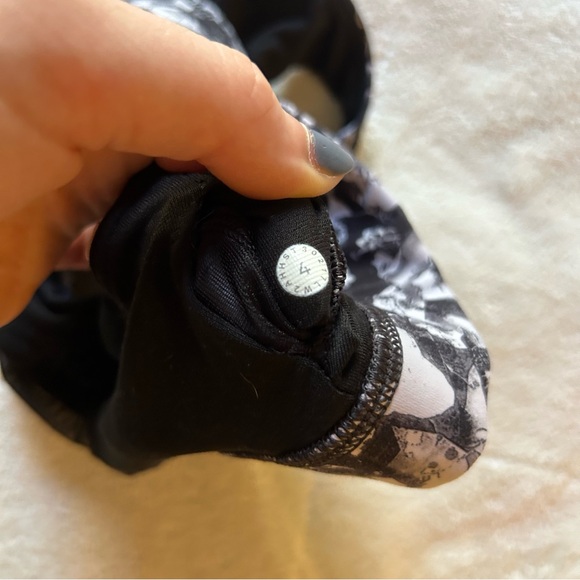 Floral Lululemon Bra - Picture 4 of 4